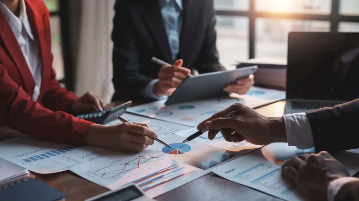 โดนสรรพากร "เรียกตรวจย้อนหลัง" ต้องทำอย่างไร? เช็กลิสต์เตรียมตัวและวิธีรับมืออย่างถูกต้อง